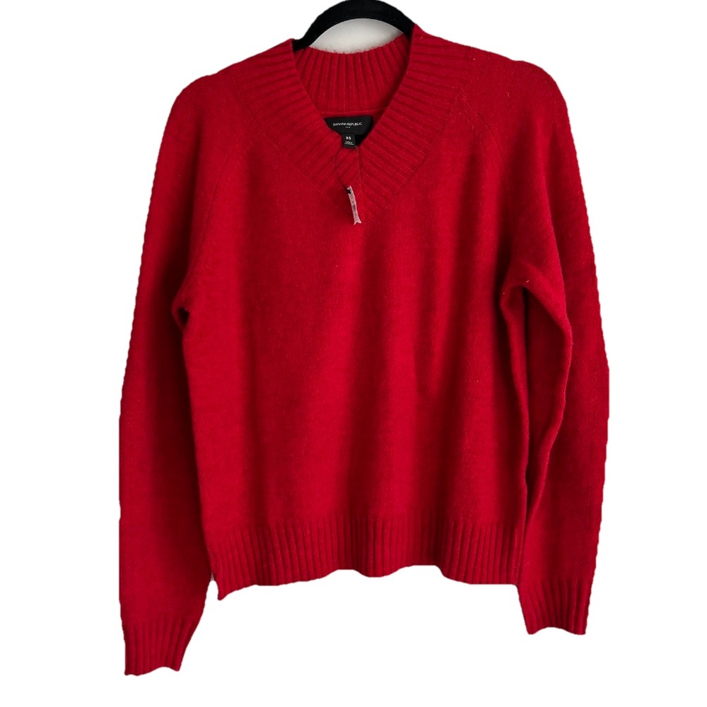 NWT BANANA REPUBLIC V-Neck Red Lightweight Alpaca Blend Sweater Women's Size XS